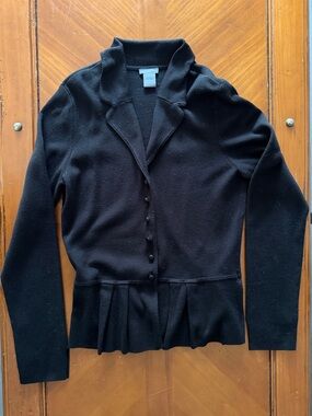 🖤Ann Taylor cute black peplum sweater shirt size Small women’s🖤